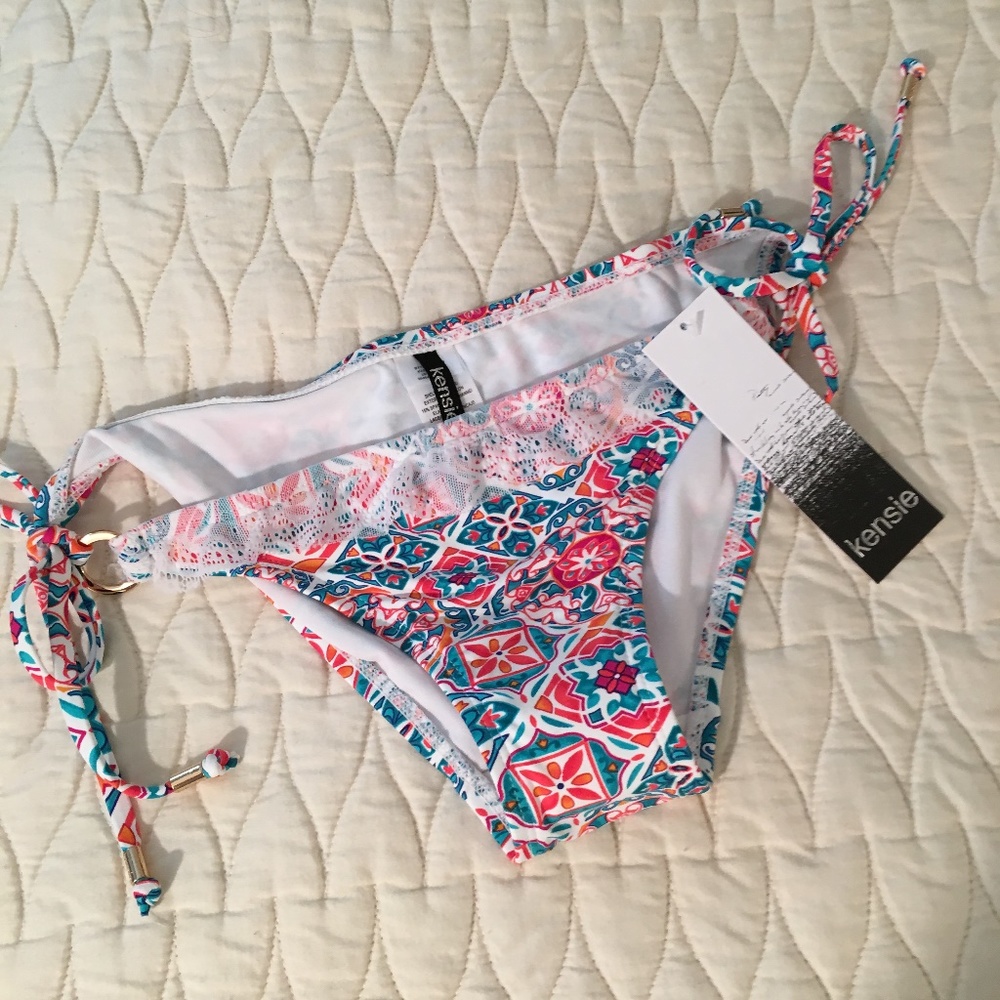 🌞 Kensie Mosaic Side Tie Bottom - Coral